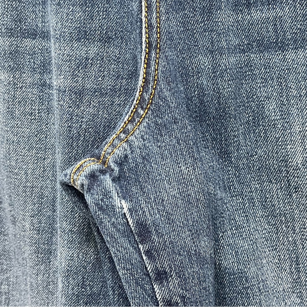 Pinko High Waisted Medium Blue Tapered Jean Size 26 - Picture 6 of 16